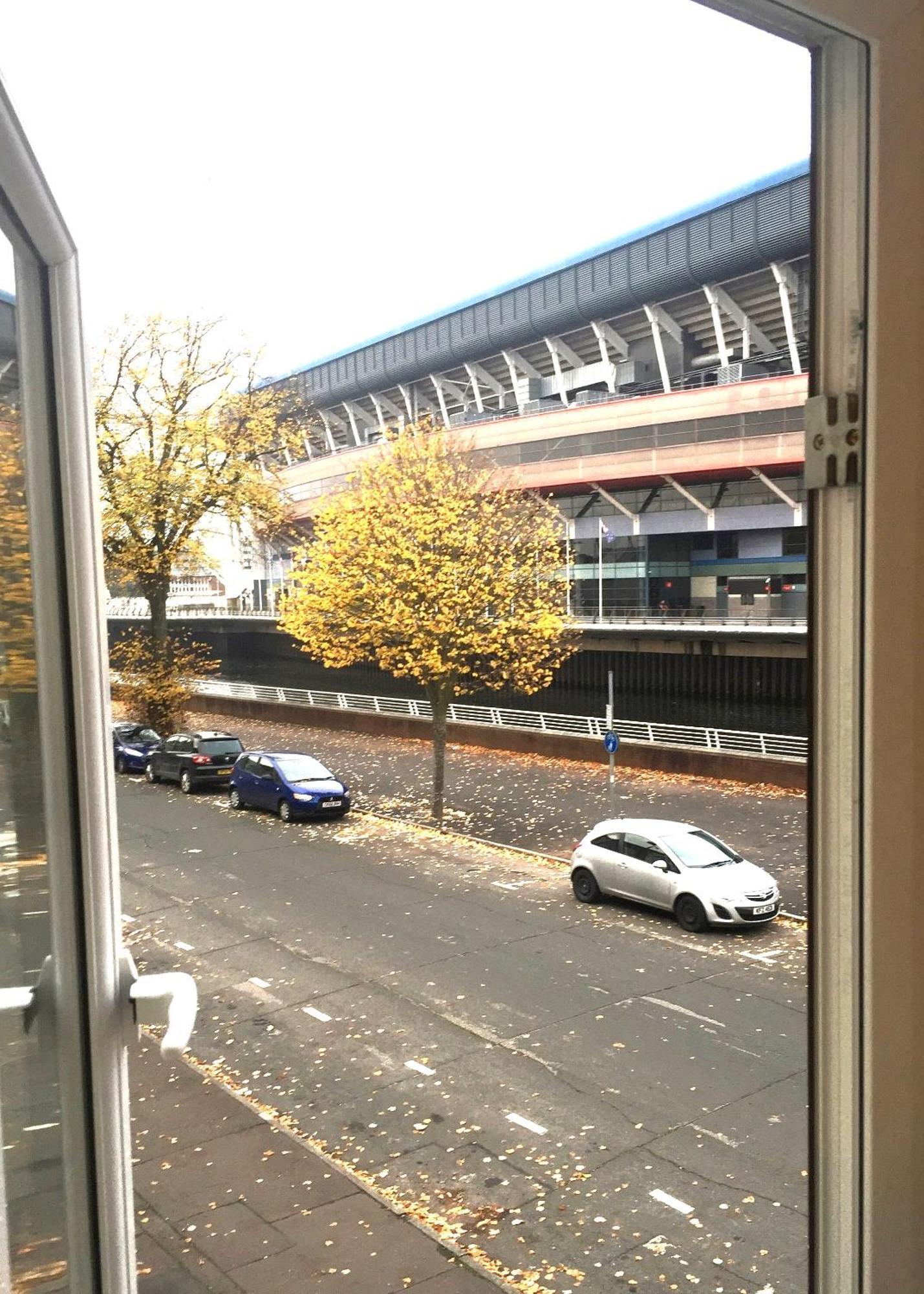 1 Fitzhamon Embankment Apartments Opposite Principality Stadium - Long Stay Offer Cardiff Ngoại thất bức ảnh