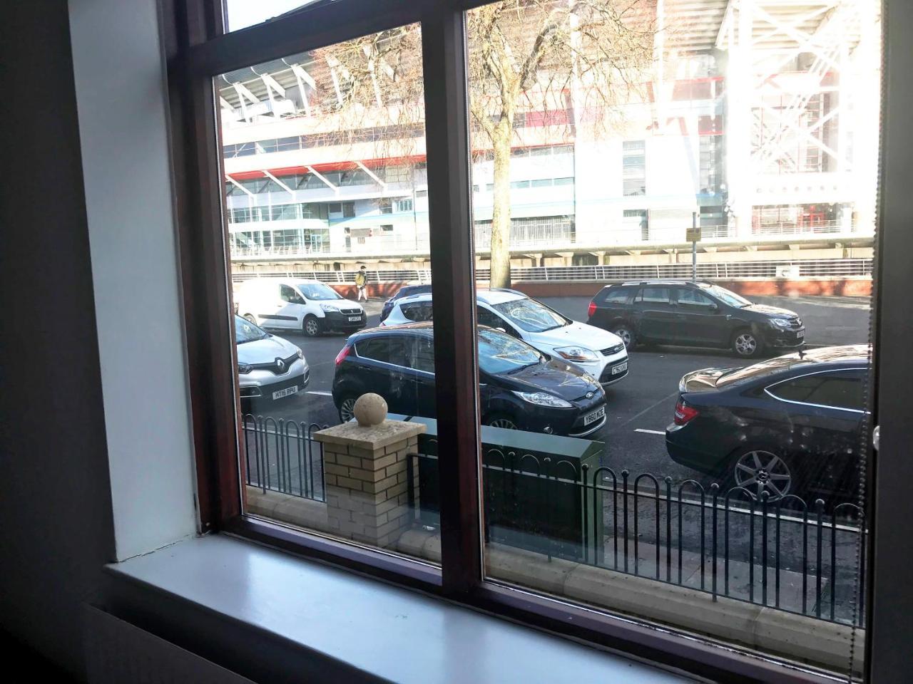 1 Fitzhamon Embankment Apartments Opposite Principality Stadium - Long Stay Offer Cardiff Ngoại thất bức ảnh