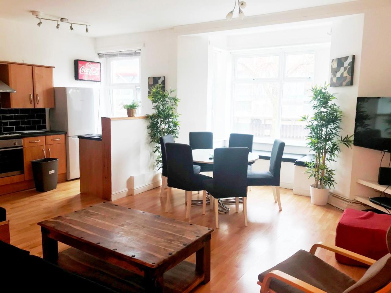 1 Fitzhamon Embankment Apartments Opposite Principality Stadium - Long Stay Offer Cardiff Ngoại thất bức ảnh