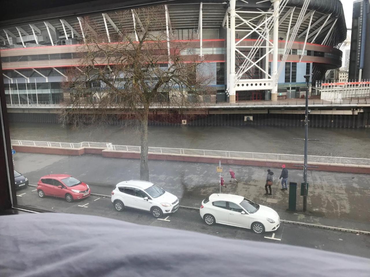 1 Fitzhamon Embankment Apartments Opposite Principality Stadium - Long Stay Offer Cardiff Ngoại thất bức ảnh